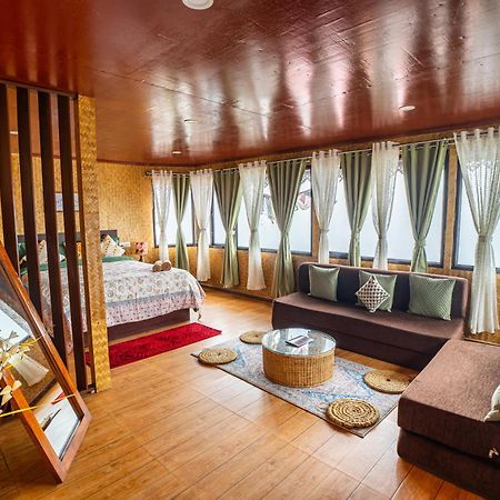Monratino Himadrie -2 Mins Walk From Mall Road - All Rooms Have Kanchenjunga Mountain View Darjeeling  Exteriör bild