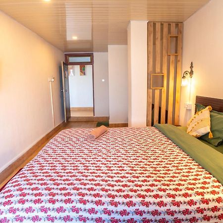 Monratino Himadrie -2 Mins Walk From Mall Road - All Rooms Have Kanchenjunga Mountain View Darjeeling  Exteriör bild