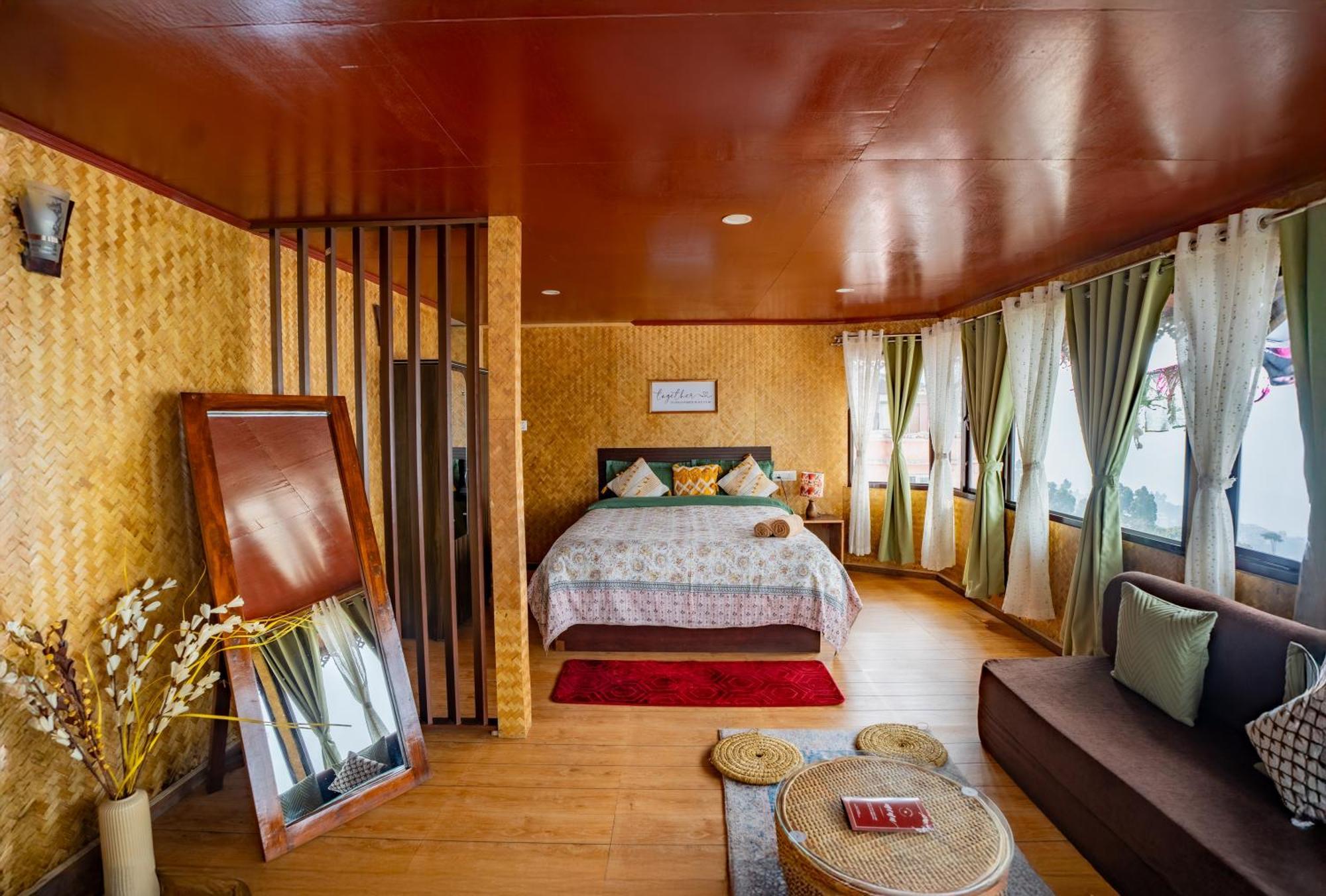 Monratino Himadrie -2 Mins Walk From Mall Road - All Rooms Have Kanchenjunga Mountain View Darjeeling  Exteriör bild