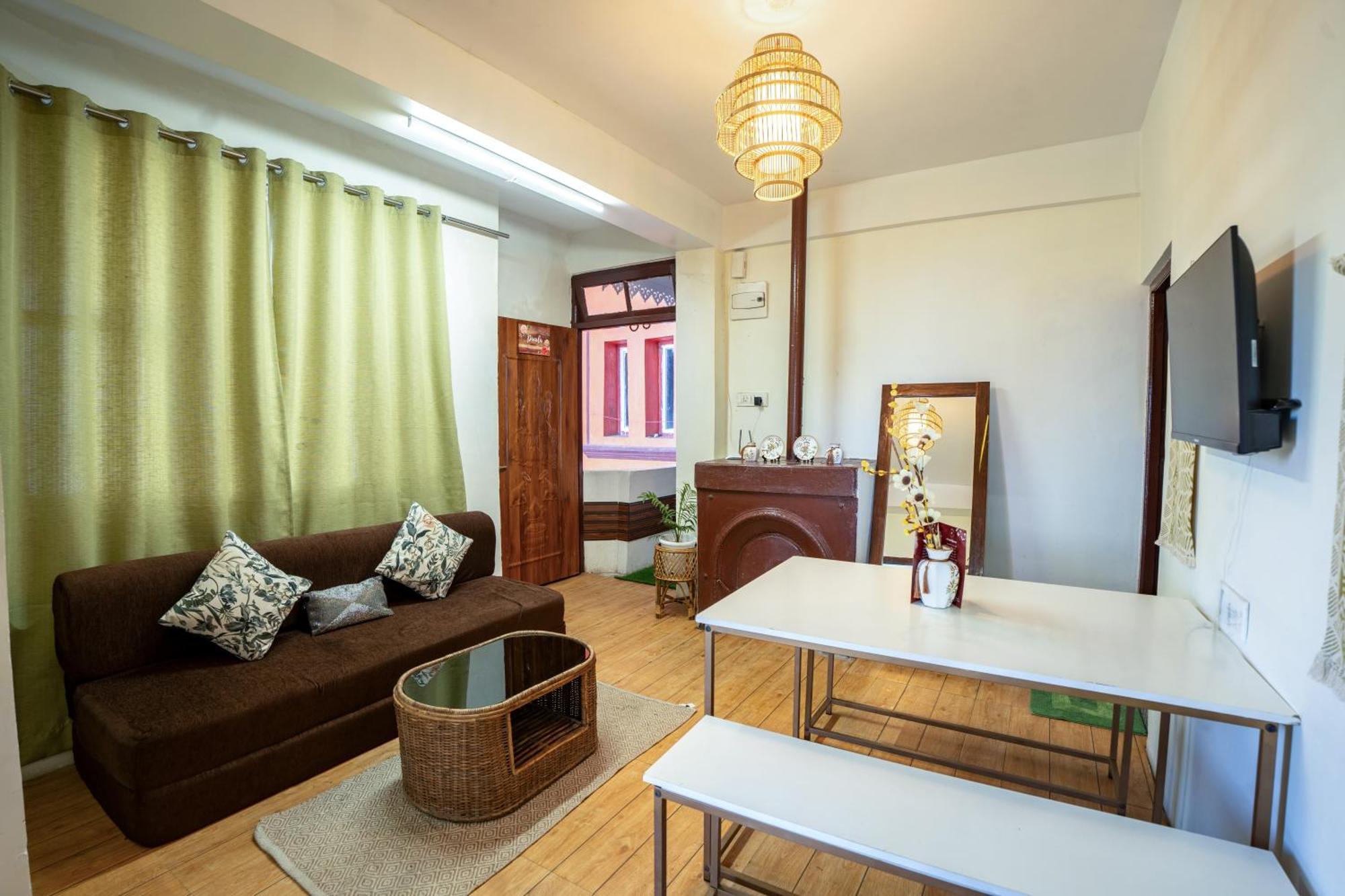 Monratino Himadrie -2 Mins Walk From Mall Road - All Rooms Have Kanchenjunga Mountain View Darjeeling  Exteriör bild