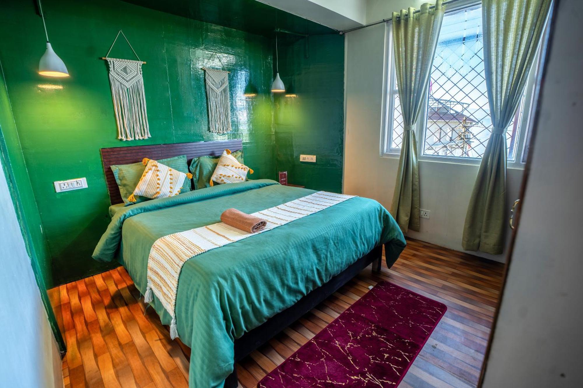 Monratino Himadrie -2 Mins Walk From Mall Road - All Rooms Have Kanchenjunga Mountain View Darjeeling  Exteriör bild